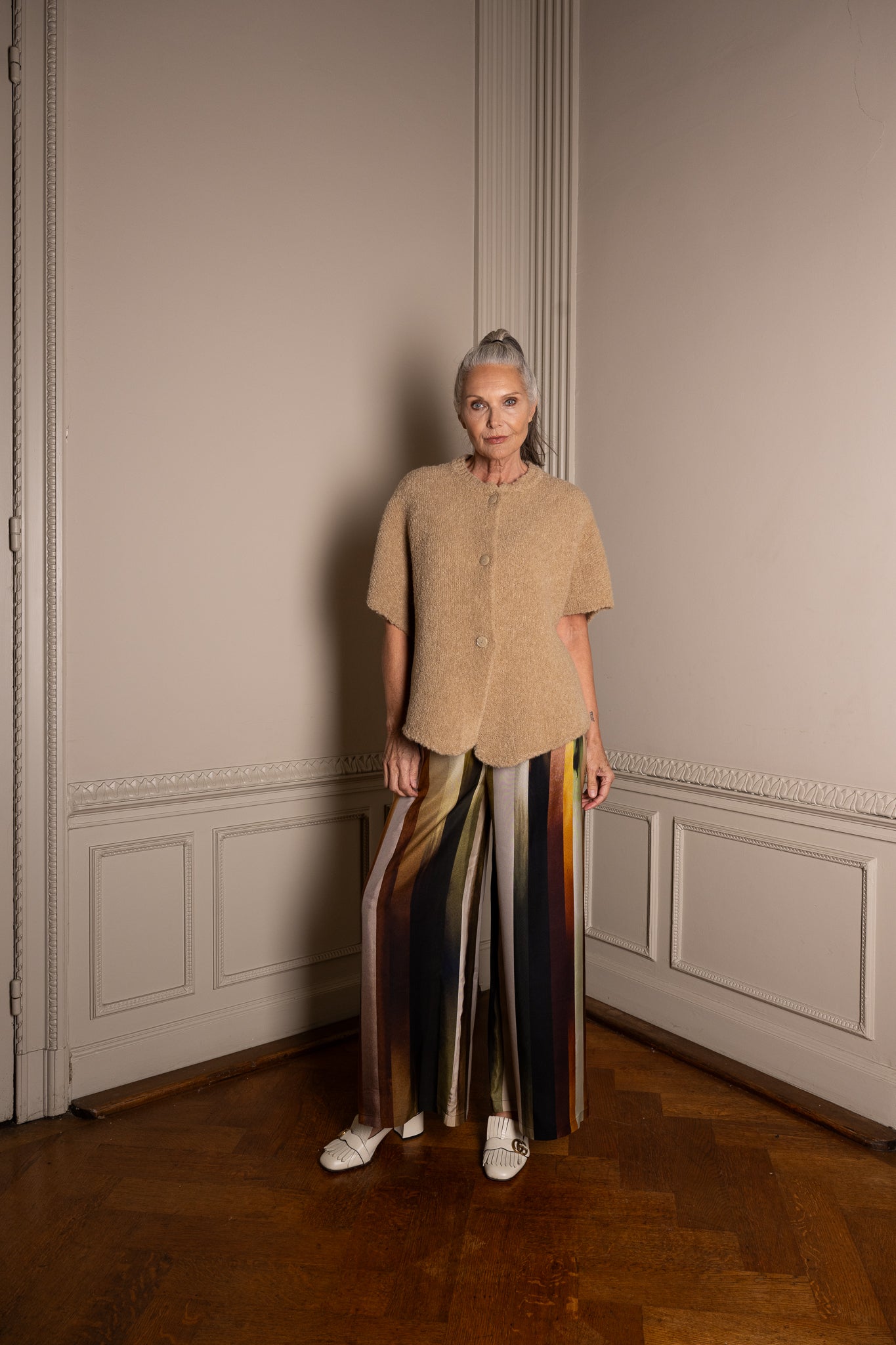 ODELIA knitted cape