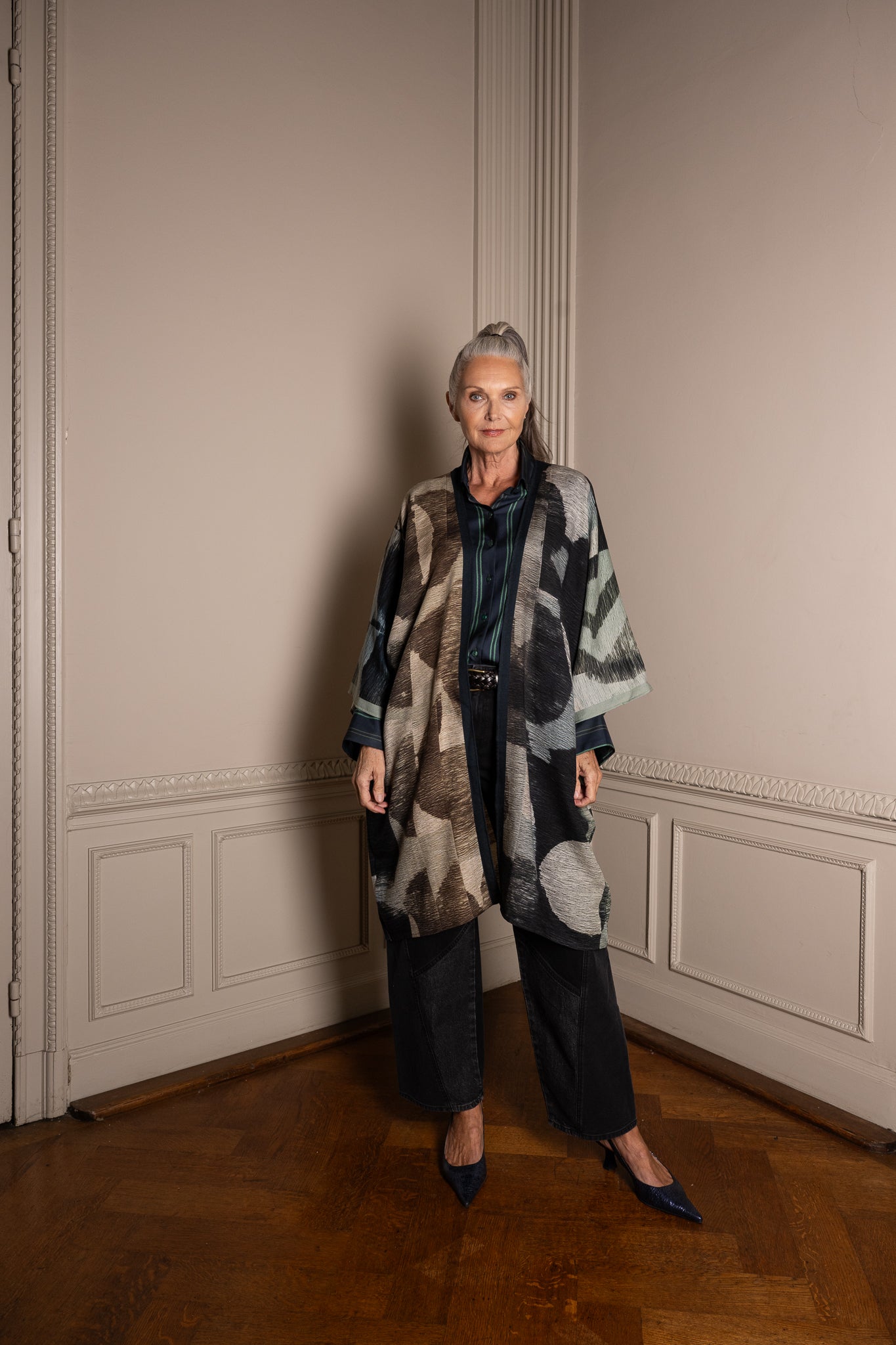 LEWIS wool kimono