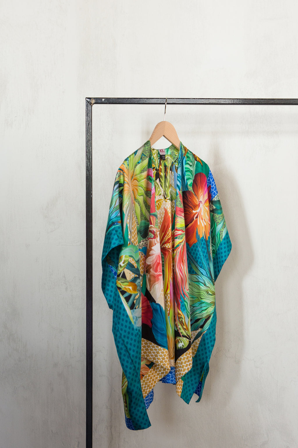 OLIVIA silk kimono