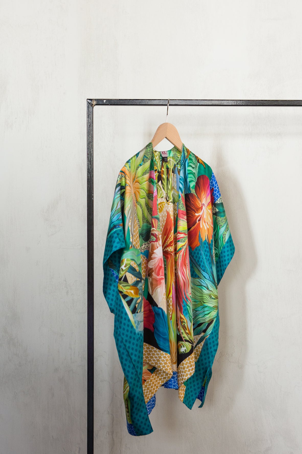 OLIVIA silk kimono
